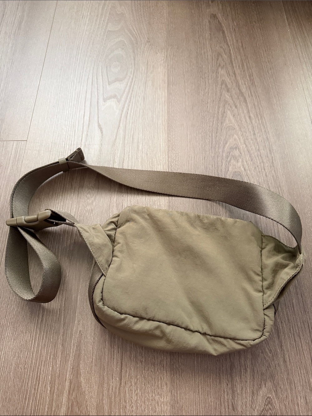 lululemon athletica Khaki Belt Bag - Picture 5 of 5